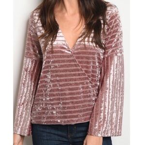 Pink velvet v neck bell sleeve top Sz L